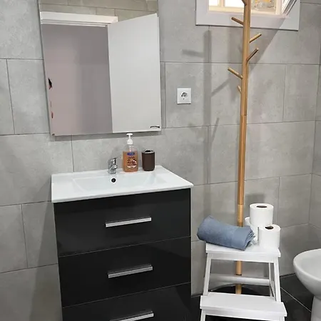 Hermoso Piso En El Centro Historico Con Balcon Apartmán Estepona