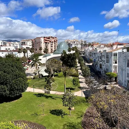 Hermoso Piso En El Centro Historico Con Balcon Apartmán Estepona