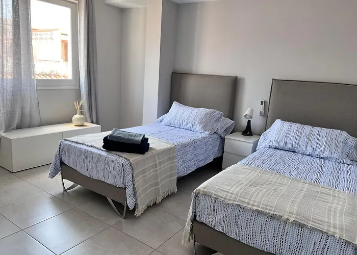 Hermoso Piso En El Centro Historico Con Balcon * Estepona