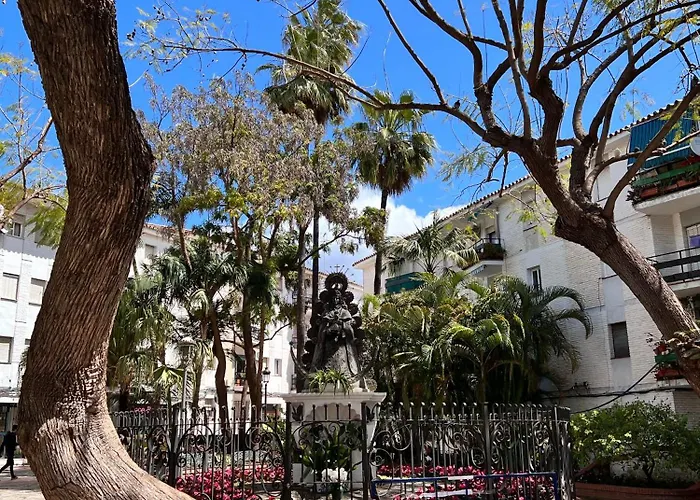 Hermoso Piso En El Centro Historico Con Balcon Apartment Estepona